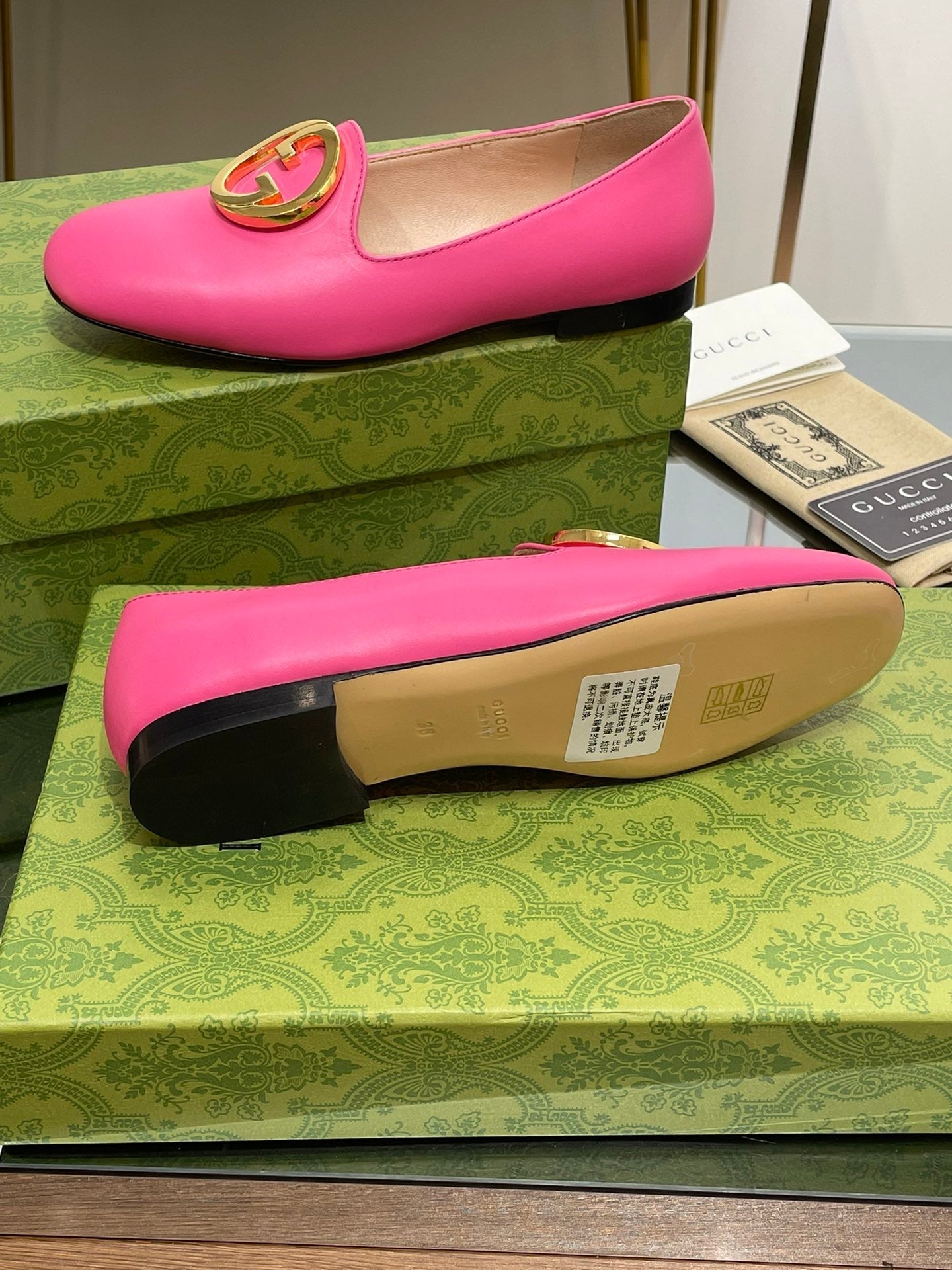 GUCCI BLONDIE LOGO-PLAQUE LOAFERS IN BRIGHT PINK CALFSKIN WITH GOLD HARDWARE