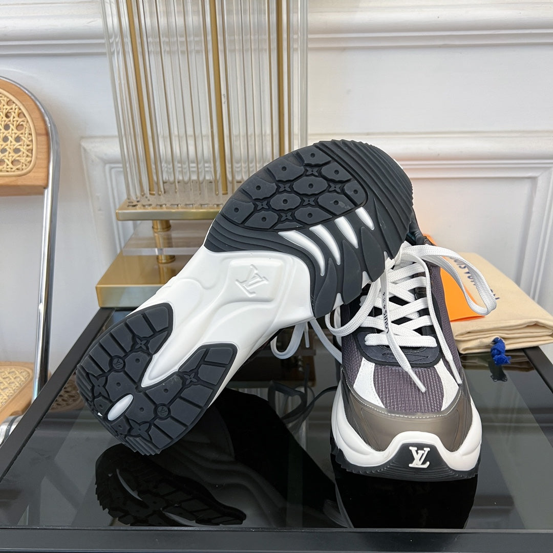 LOUIS VUITTON LV RUN 55 SNEAKER DEEP PURPLE