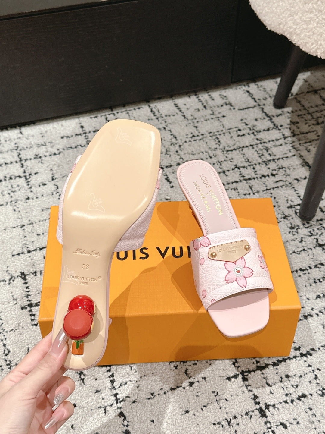 LOUIS VUITTON LV CHERRY HIGH HEELS 25S 55 MM IN LIGHT PINK CALFSKIN STYLE 1
