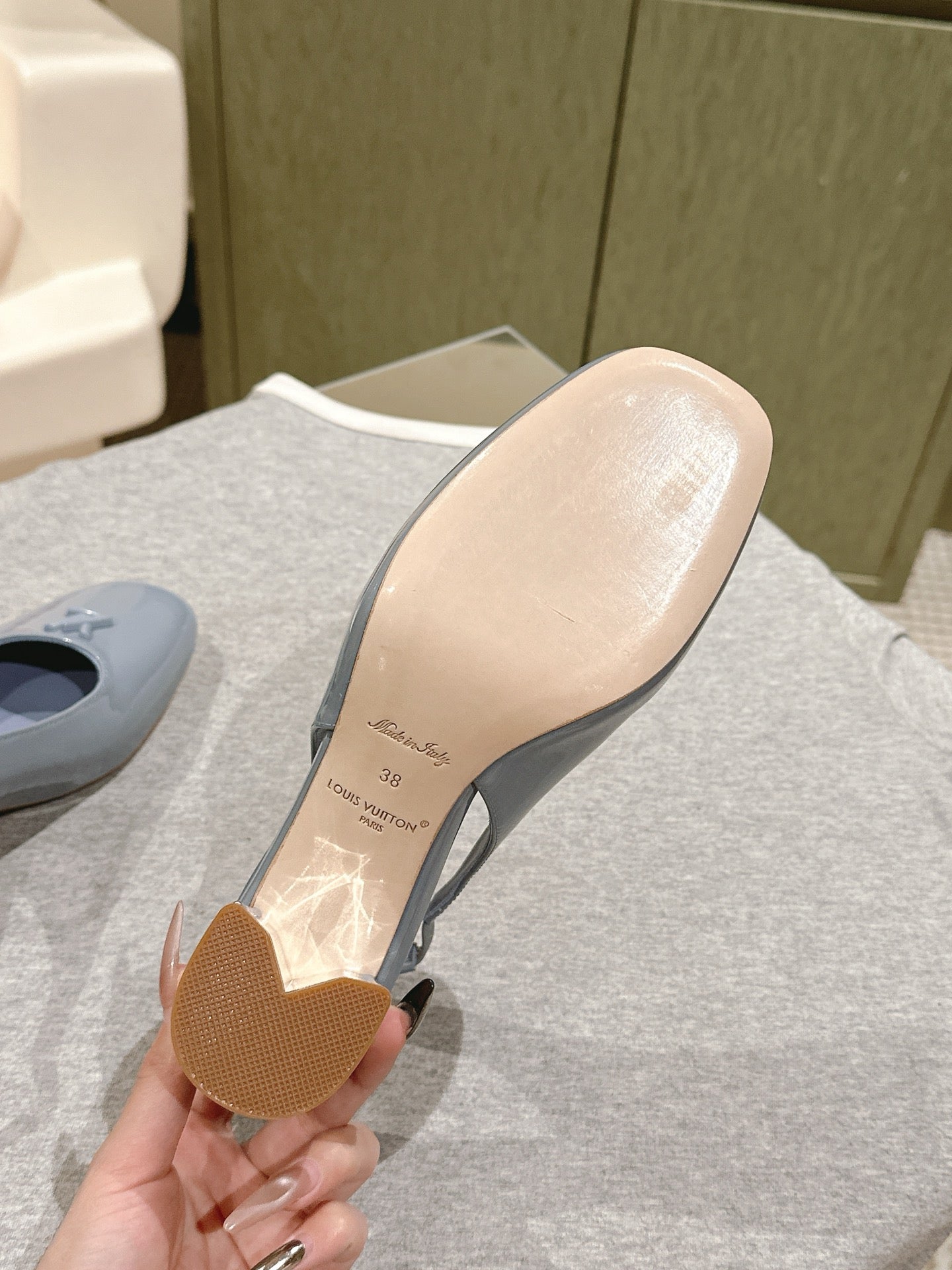LOUIS VUITTON SWING SLINGBACK PUMP 55 MM IN ICE BLUE PATENT CALFSKIN