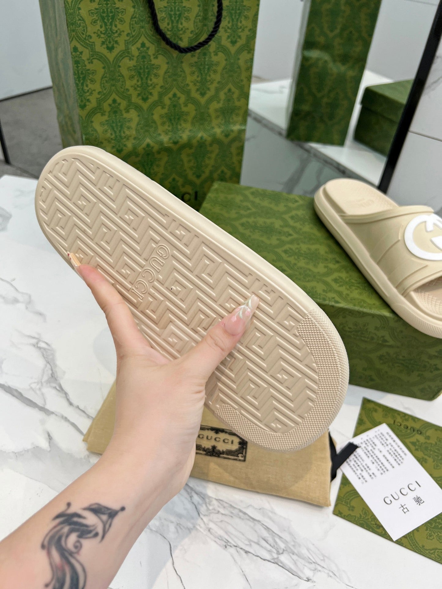 GUCCI PLATFORM SLIPPERS IN SAND BROWN IMPORTED TPU