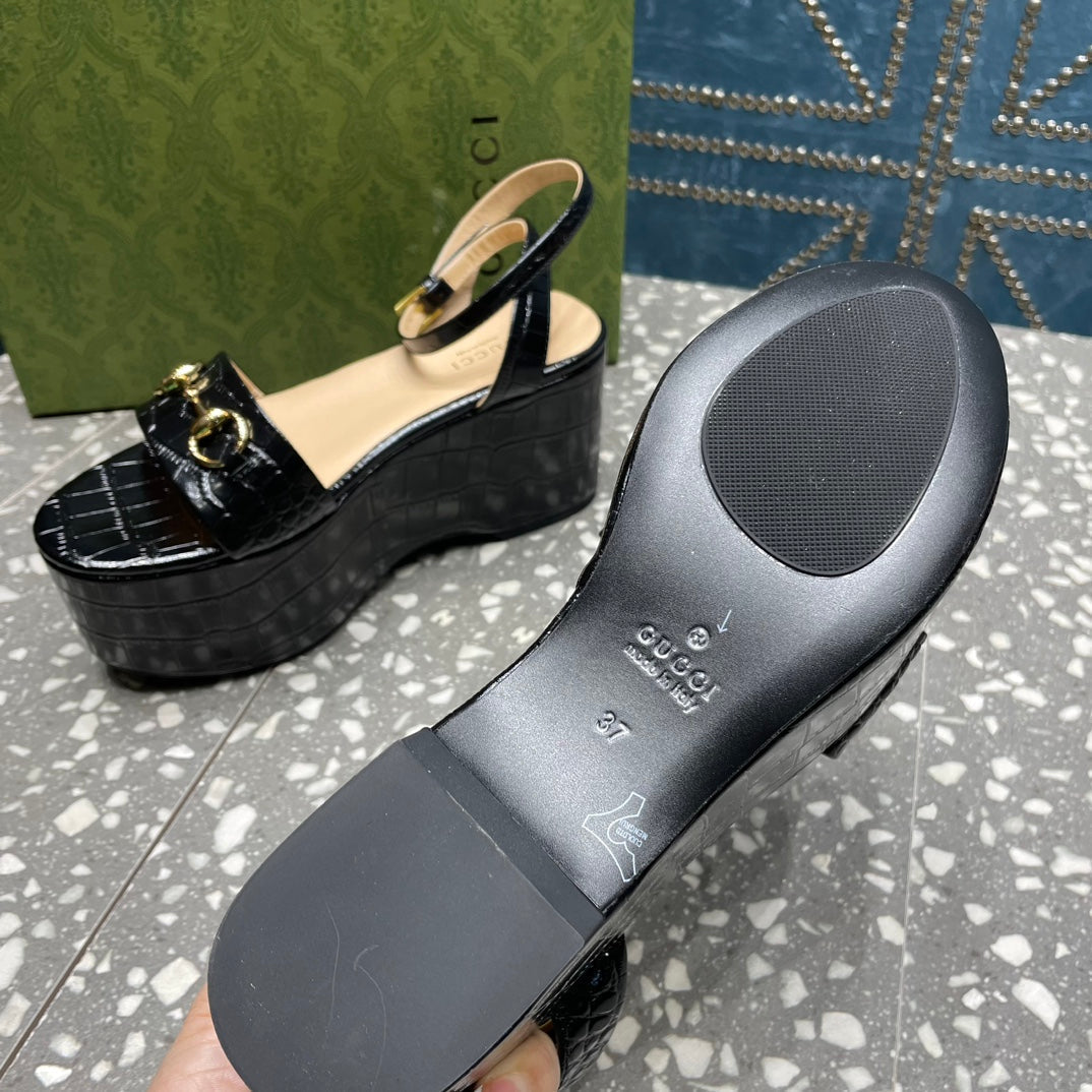 GUCCI HORSEBIT FLATFORM SANDAL GLOSSY BLACK CALFSKIN
