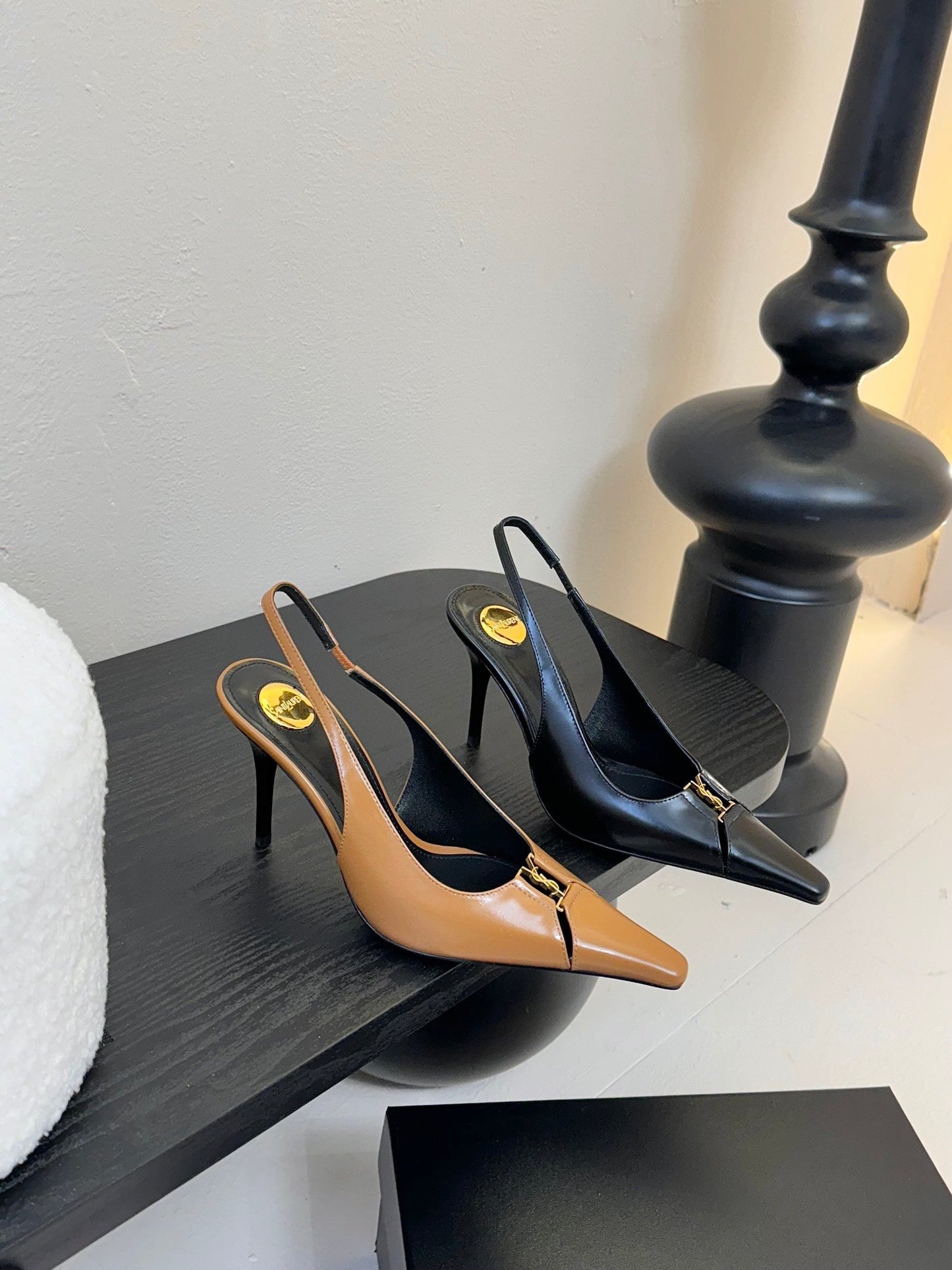 LOUIS VUITTON BABYLONE BRETEUIL SLINGBACK 85 MM PUMPS IN PEANUT BROWN SMOOTH LEATHER