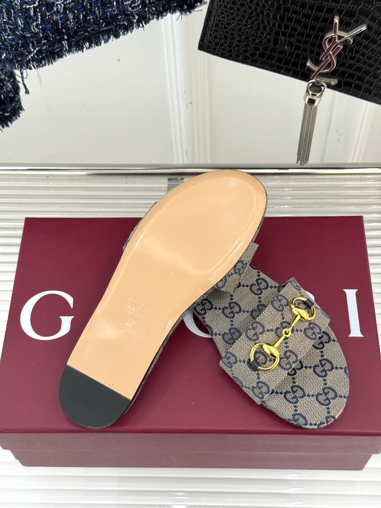 GUCCI SLIDE SANDALS IN WARM BEIGE FABRIC EMBOSSED LOGO
