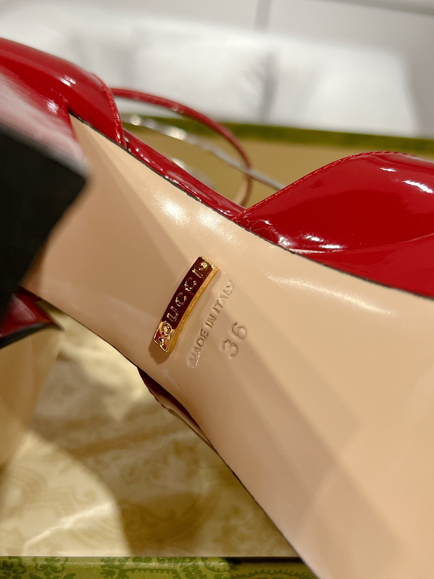 GUCCI CRYSTALS PLATFORM PUMPS SCARLET CALFSKIN