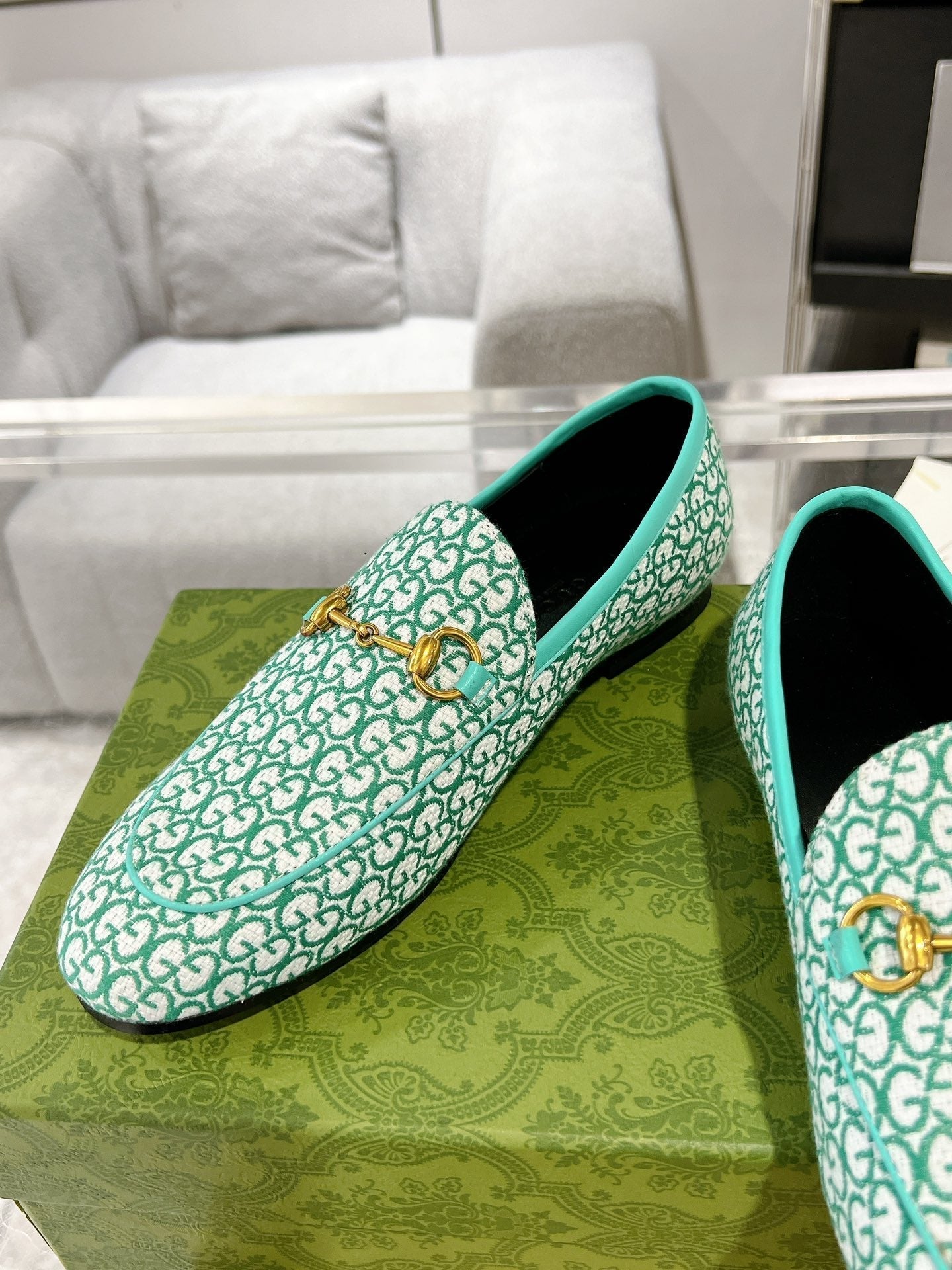 GUCCI MEN'S LOAFER WITH HORSEBIT IN MINT GREEN MONOGRAM JACQUARD FABRIC