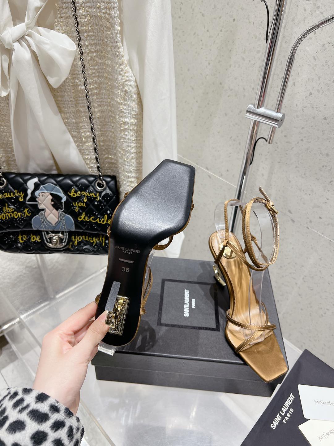 LOUIS VUITTON HIGH-HEEL 85 MM SANDAL MULE IN METALLIC GOLD SILK