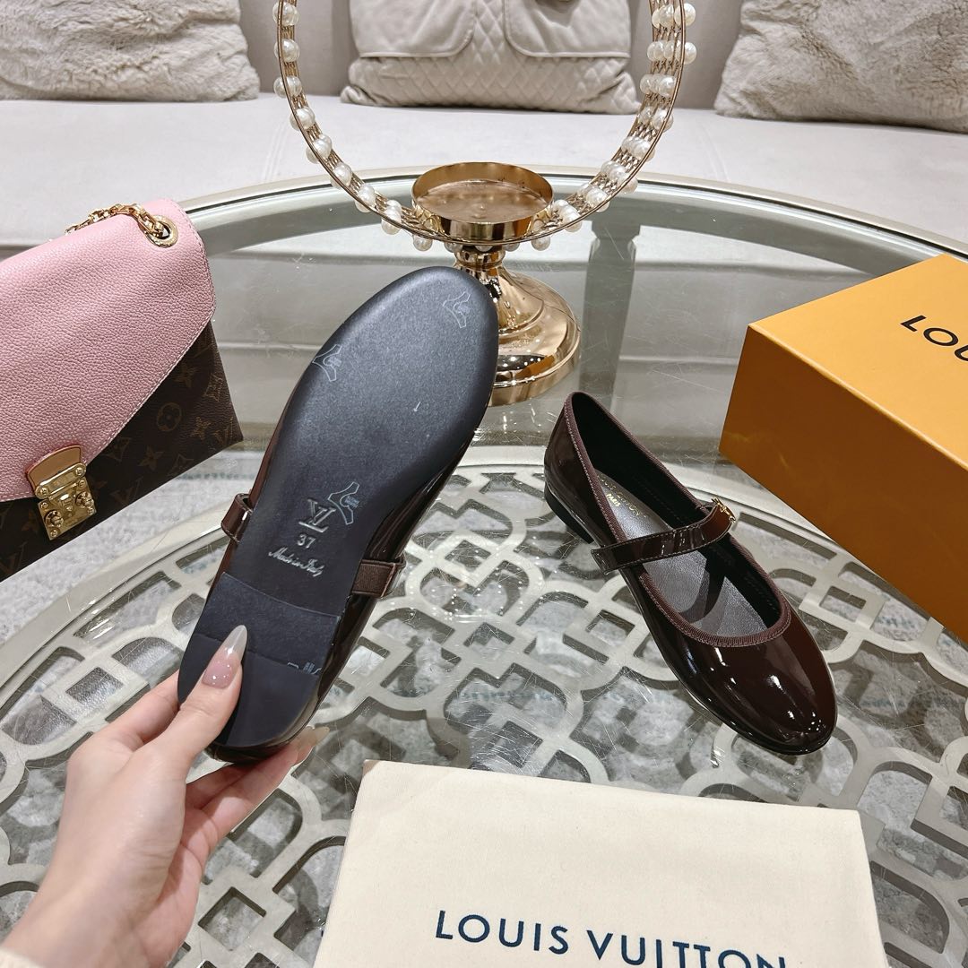 LOUIS VUITTON MARY JANE SHOES IN WALNUT BROWN PATENT CALFSKIN