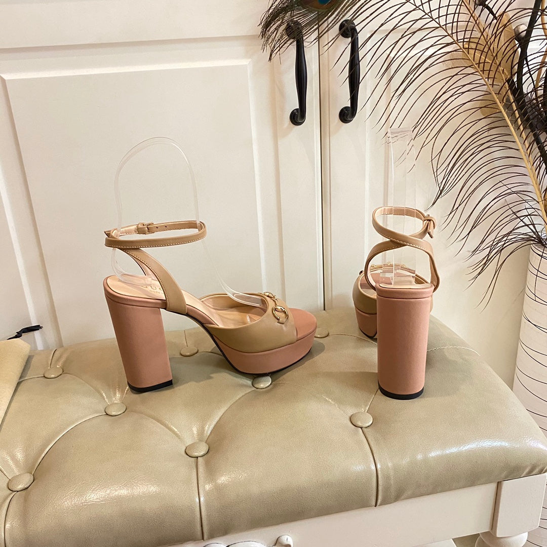 GUCCI HORSEBIT PLATFORM SANDAL IN WHEAT BEIGE MIX LIGHT PINK SHEEPSKIN