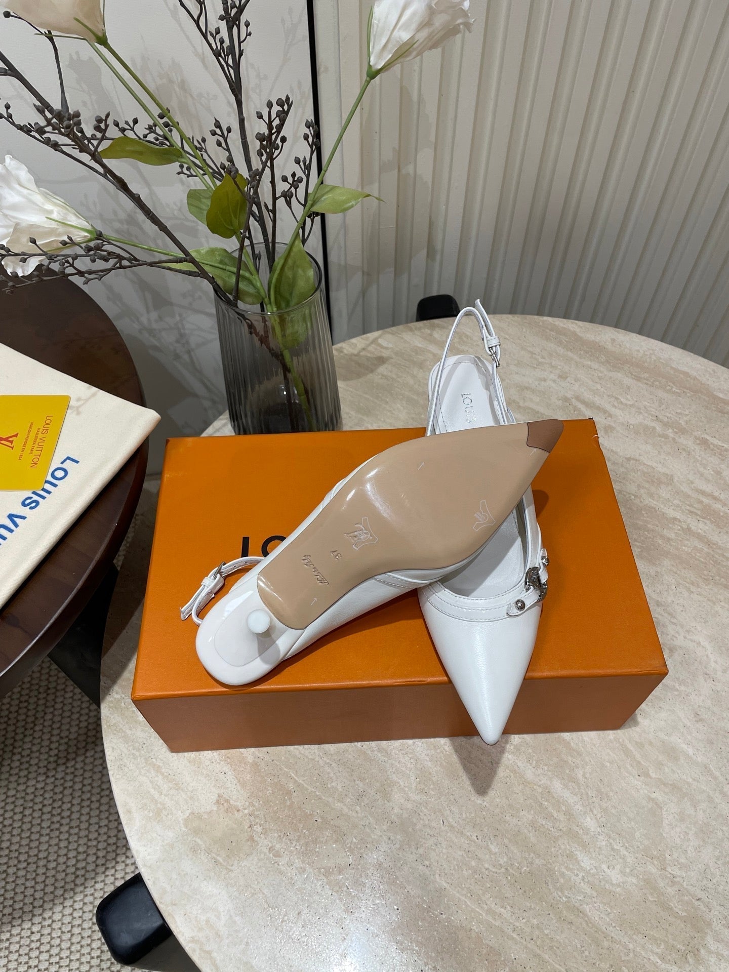 LOUIS VUITTON HIGH SLINGBACKS 5 CM IN WHITE CALFSKIN
