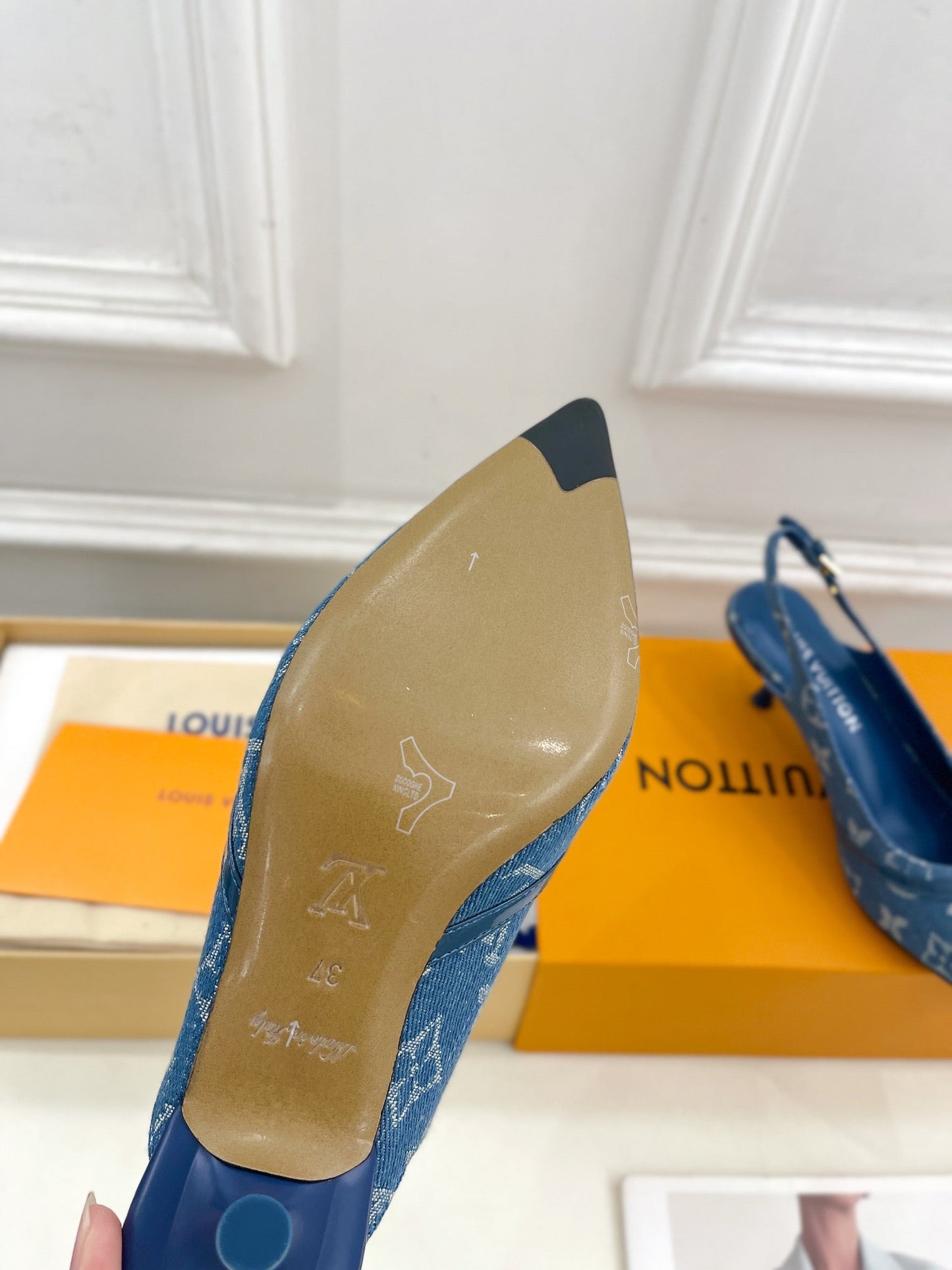 LOUIS VUITTON HIGH SLINGBACKS 5 CM IN CLASSIC BLUE MONOGRAM DENIM FABRIC