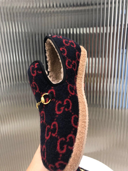 GUCCI HORSEBIT LOAFER IN BLACK MIX RED WOOL AND LAMB FUR LINING