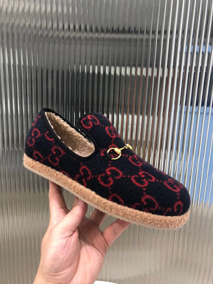 GUCCI HORSEBIT LOAFER IN BLACK MIX RED WOOL AND LAMB FUR LINING