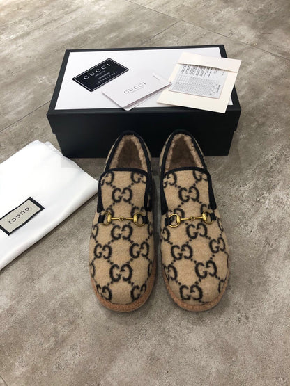 GUCCI HORSEBIT LOAFER IN BEIGE MIX BLACK WOOL AND LAMB FUR LINING