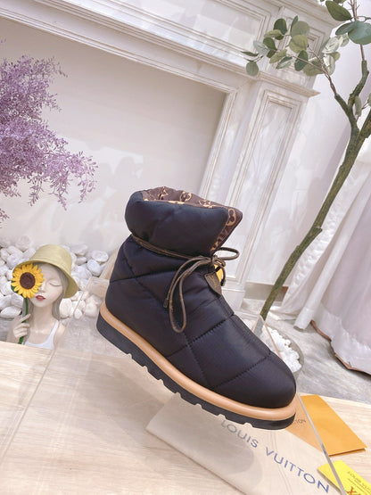 LOUIS VUITTON PILLOW COMFORT ANKLE BOOTS IN BLACK NYLON