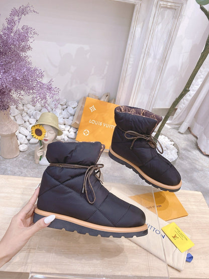 LOUIS VUITTON PILLOW COMFORT ANKLE BOOTS IN BLACK NYLON