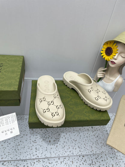 GUCCI PLATFORM PERFORATED G SANDAL CREAM IP FOAM