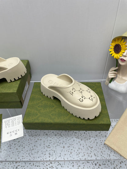 GUCCI PLATFORM PERFORATED G 55 SANDAL CREAM IP FOAM