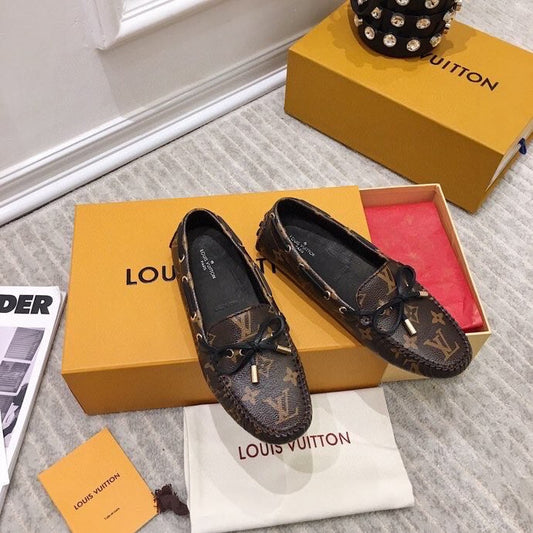 LOUIS VUITTON LV WOMEN'S DRIVER MOCCASIN IN CHOCOLATE BROWN MONOGRAM CALFSKIN