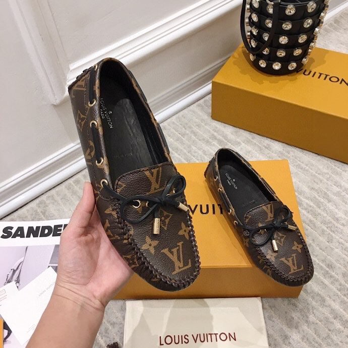 LOUIS VUITTON LV WOMEN'S DRIVER MOCCASIN IN CHOCOLATE BROWN MONOGRAM CALFSKIN