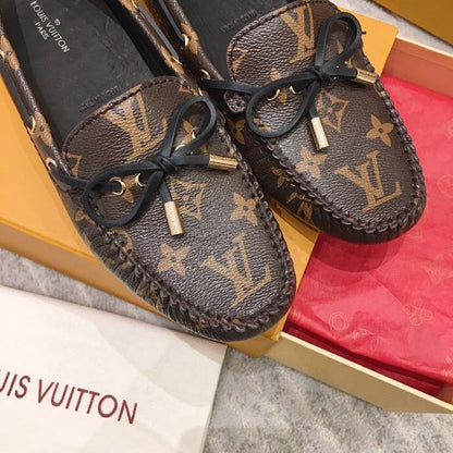 LOUIS VUITTON LV WOMEN'S DRIVER MOCCASIN IN CHOCOLATE BROWN MONOGRAM CALFSKIN