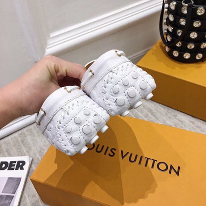 LOUIS VUITTON LV WOMEN'S DRIVER MOCCASIN IN WHITE EMBOSSED CALFSKIN