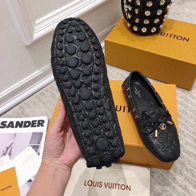 LOUIS VUITTON LV WOMEN'S DRIVER MOCCASIN IN BLACK EMBOSSED CALFSKIN