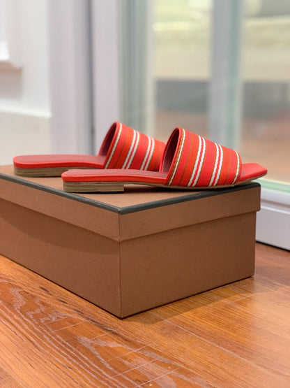 LP RAFFIA CHARMS FLATS SANDAL ORANGE AND WHITE CALFSKIN