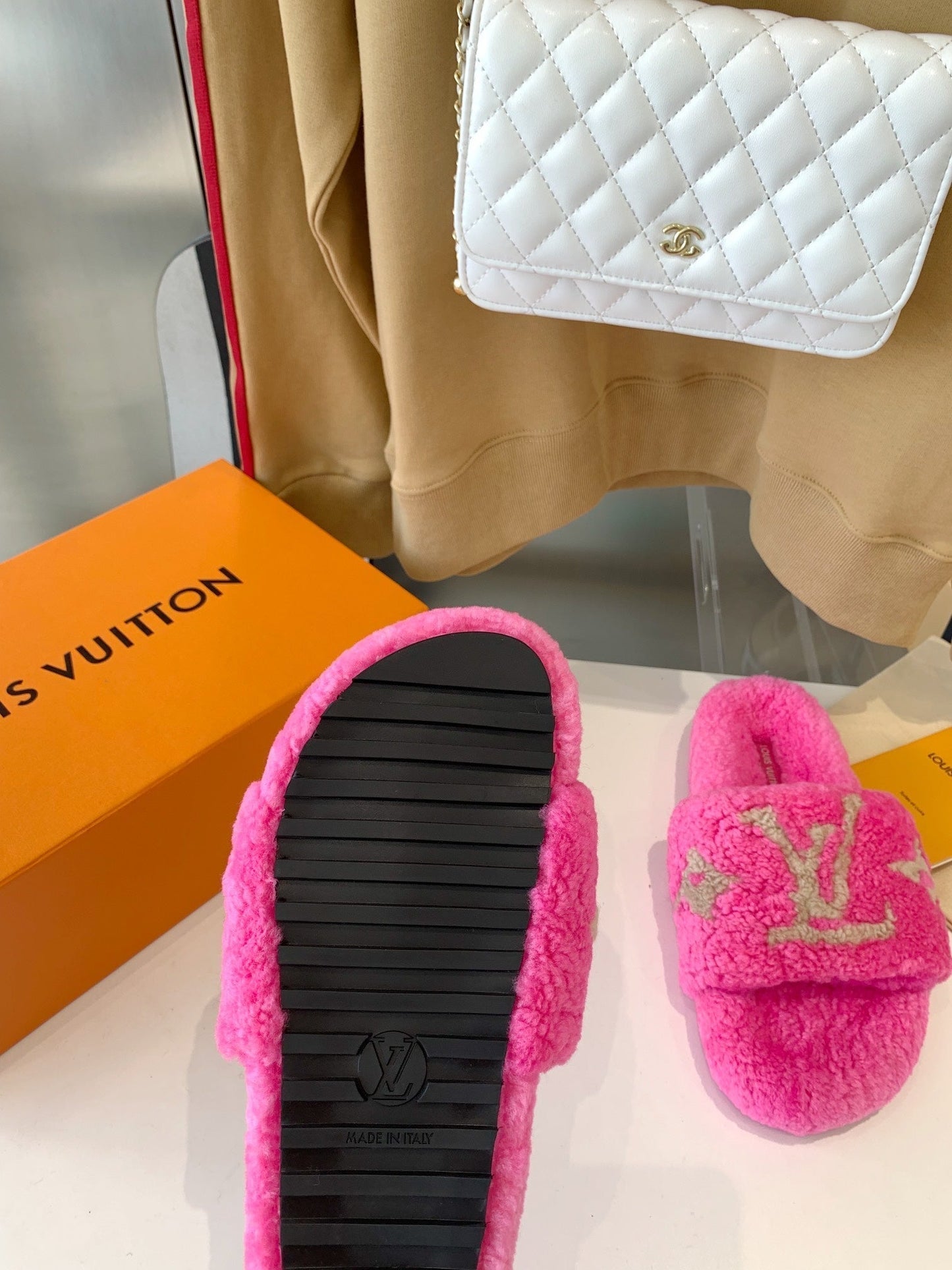 LOUIS VUITTON LV WOMEN'S PASEO FLAT SLIPPER IN BRIGHT PINK FLEECE WITH TAN BROWN LOGO