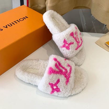 LOUIS VUITTON LV WOMEN'S PASEO FLAT SLIPPER IN WHITE FLEECE WITH BRIGHT PINK LOGO