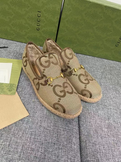 GUCCI HORSEBIT LOAFER IN ECRU BEIGE WOVEN FABRIC AND WOOL MIX LAMB FUR LINING