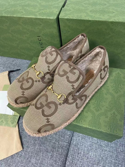 GUCCI HORSEBIT LOAFER IN ECRU BEIGE WOVEN FABRIC AND WOOL MIX LAMB FUR LINING