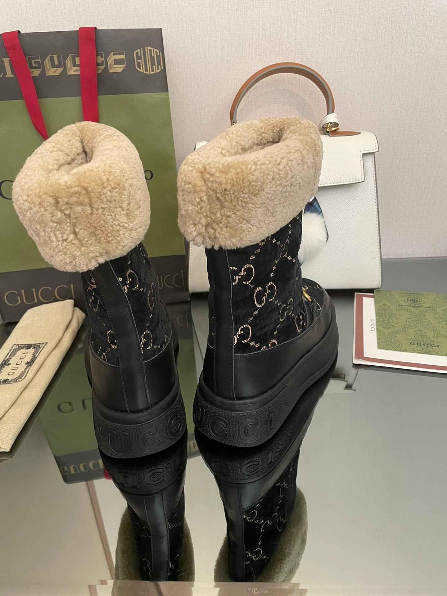 GUCCI HORSEBIT SNOW ANKLE BOOTS IN BLACK MONOGRAM VELVET MIX CALFSKIN AND LAMB WOOL LINING