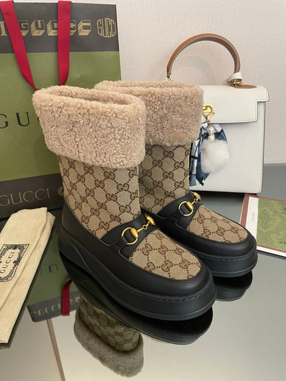 GUCCI HORSEBIT SNOW ANKLE BOOTS IN ECRU BEIGE MONOGRAM JACQUARD FABRIC MIX BLACK CALFSKIN AND LAMB WOOL LINING
