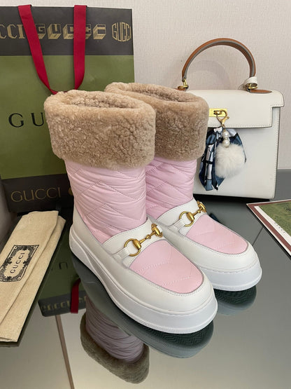 GUCCI HORSEBIT ANKLE BOOTS WITH MERINO TRIM IN LIGHT PINK NYLON MIX WHITE CALFSKIN