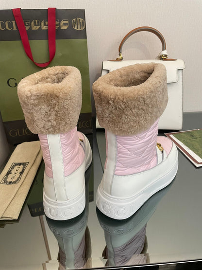 GUCCI HORSEBIT ANKLE BOOTS WITH MERINO TRIM IN LIGHT PINK NYLON MIX WHITE CALFSKIN