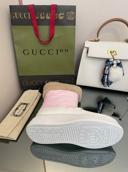 GUCCI HORSEBIT ANKLE BOOTS WITH MERINO TRIM IN LIGHT PINK NYLON MIX WHITE CALFSKIN