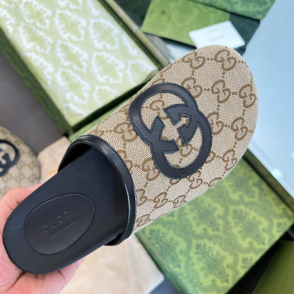 GUCCI INTERLOCKING G MULE IN BEIGE MONOGRAM CANVAS AND LEATHER