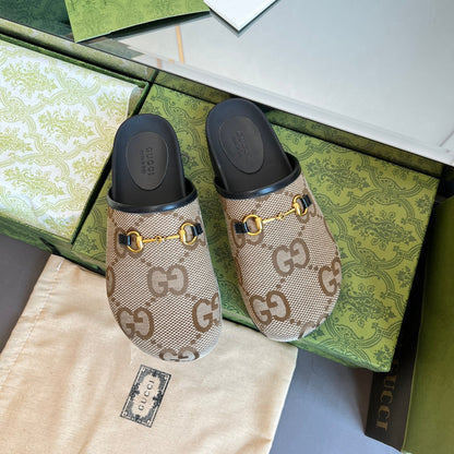 GUCCI HORSEBIT MULE IN LIGHT BROWN MONOGRAM CANVAS AND BLACK LINING