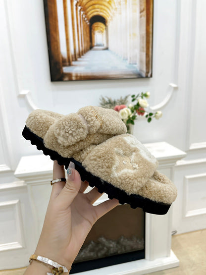 LOUIS VUITTON DAD SANDAL MULE IN WHEAT TAN MIX WHITE FLEECE
