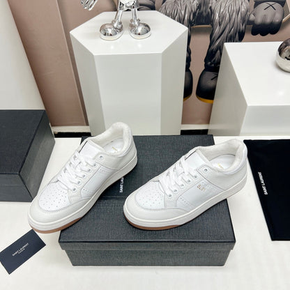LOUIS VUITTON SL/61 SNEAKERS IN WHITE CALFSKIN