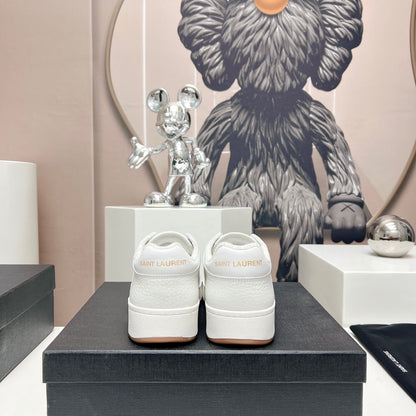 LOUIS VUITTON SL/61 SNEAKERS IN WHITE CALFSKIN