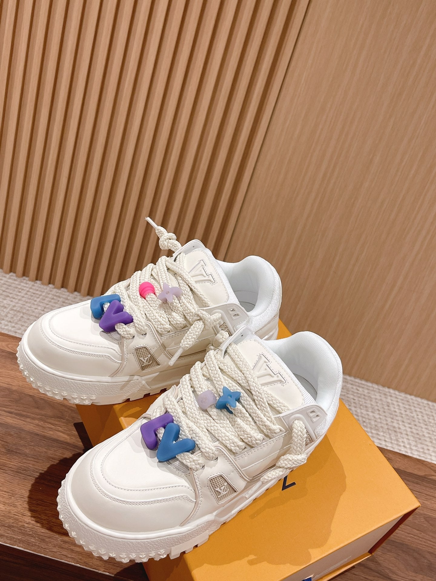 LOUIS VUITTON LV Trainer Maxi Sneaker White Calfskin
