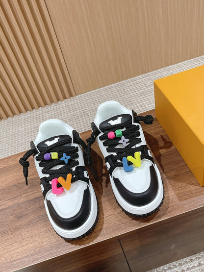 LOUIS VUITTON LV Trainer Maxi Sneaker White Mix Black Calfskin