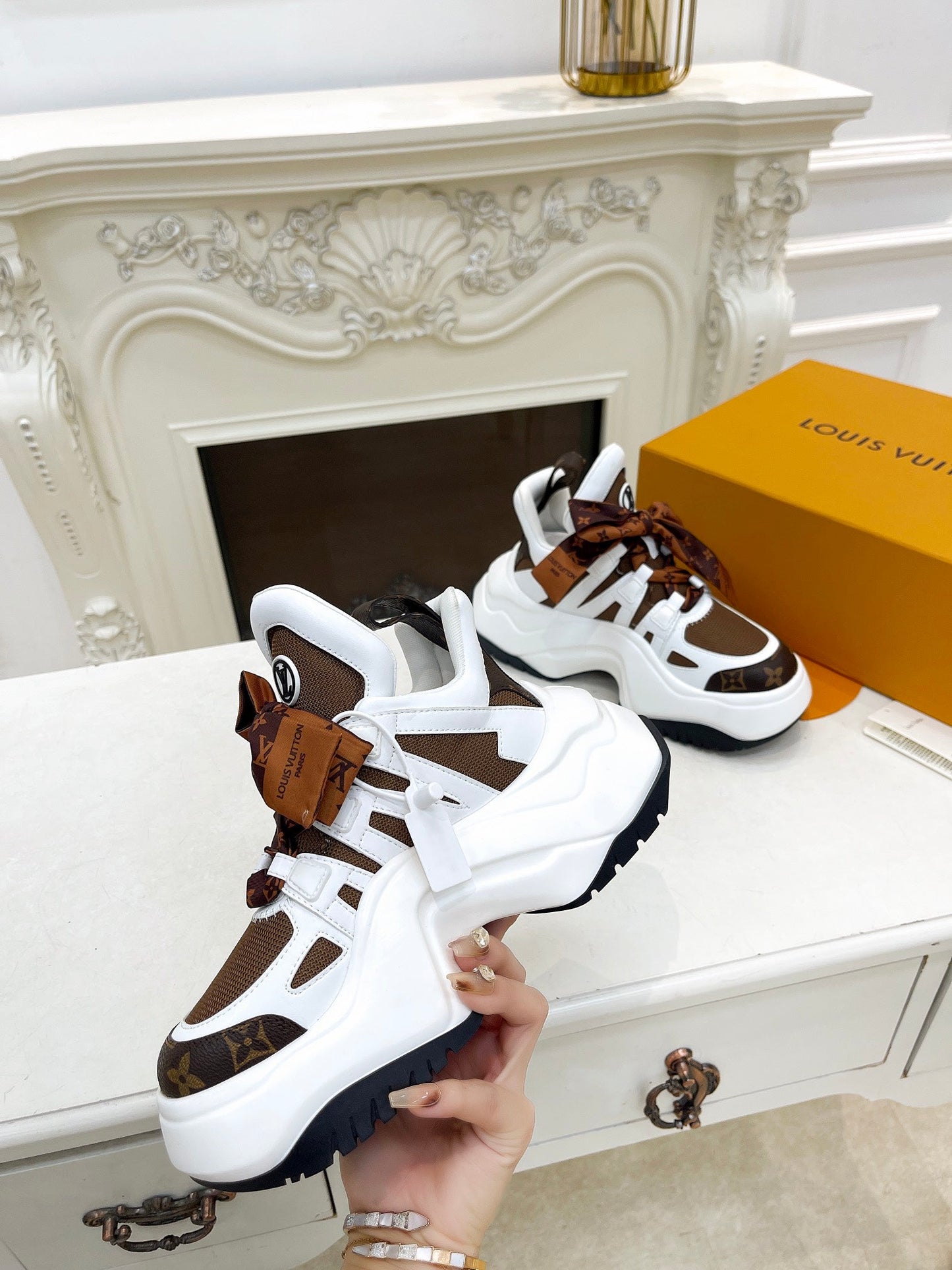 LOUIS VUITTON LV ARCHLIGHT 2.0 PLATFORM SNEAKER IN WHITE MIX CHOCOLATE BROWN MIX OF MATERIALS
