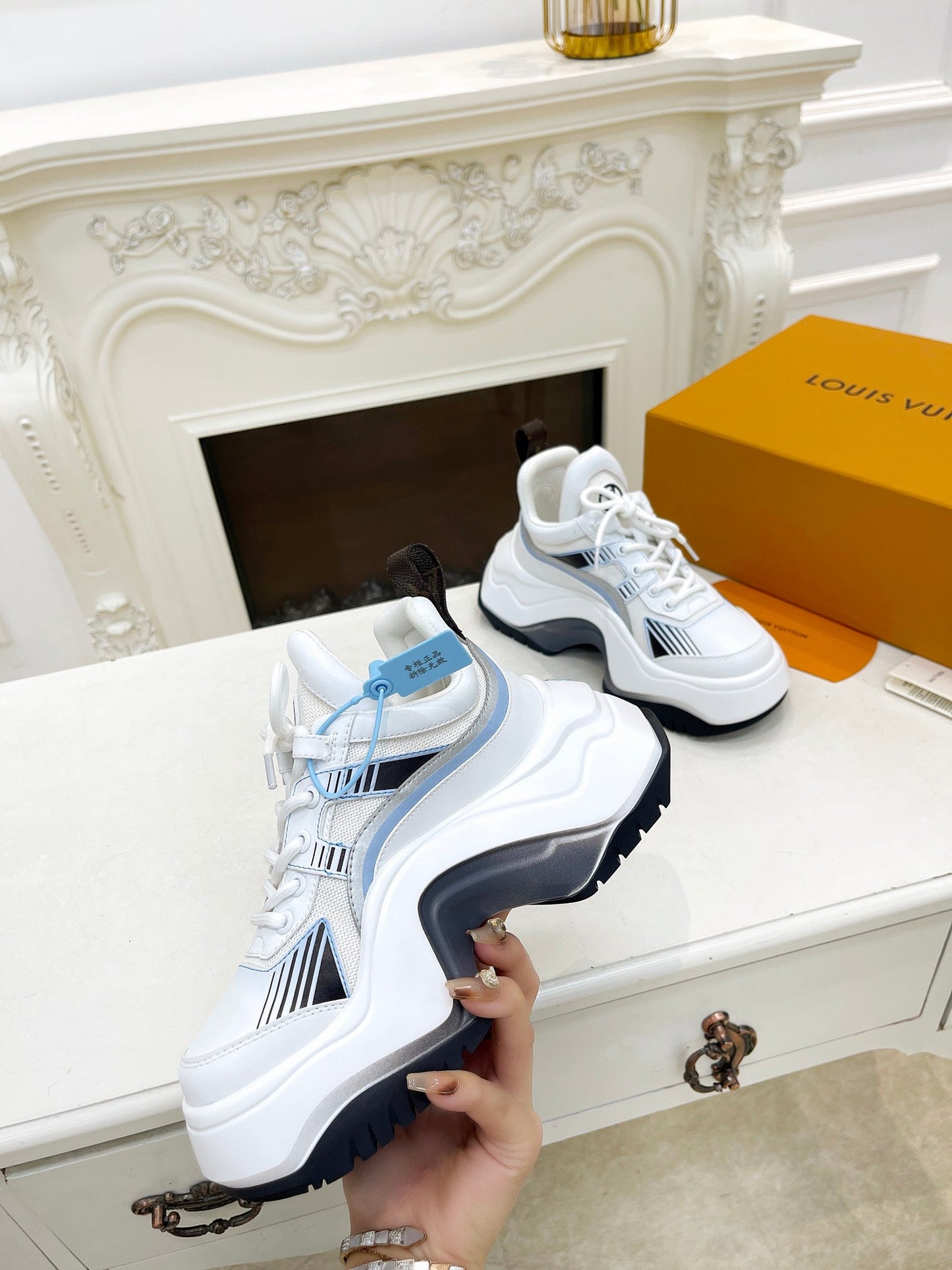 LOUIS VUITTON LV ARCHLIGHT 2.0 PLATFORM SNEAKER IN COLORFUL MIX OF MATERIALS 991810