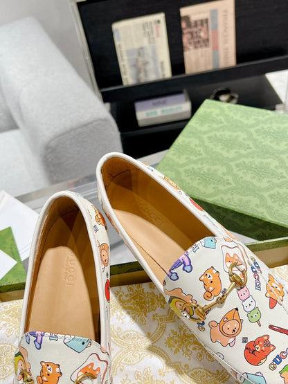 GUCCI HORSEBIT LOAFER WITH CUTE ANIMAL PRINT IN WHITE CALFSKIN