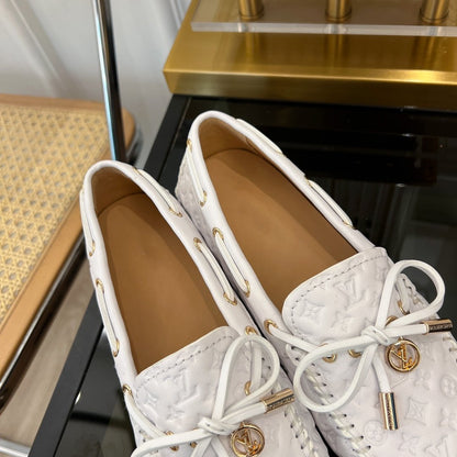 LOUIS VUITTON LV GLORIA FLAT LOAFER LOGO STAMPING WHITE
