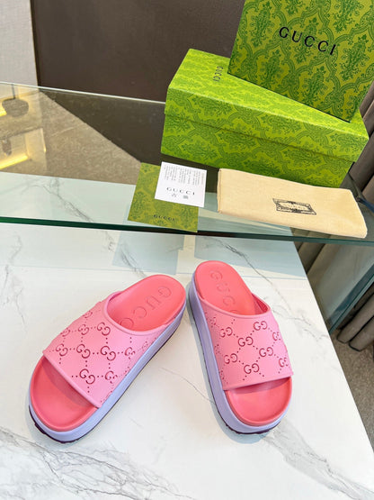 GUCCI PLATFORM SANDALS IN BABY PINK MONOGRAM IMPORTED TPU