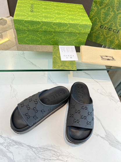 GUCCI PLATFORM SANDALS IN BLACK MONOGRAM IMPORTED TPU